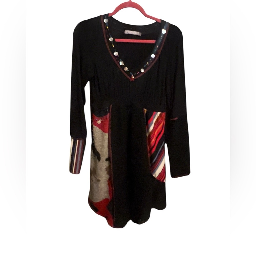 Black and Multicolored V-neckline Dress